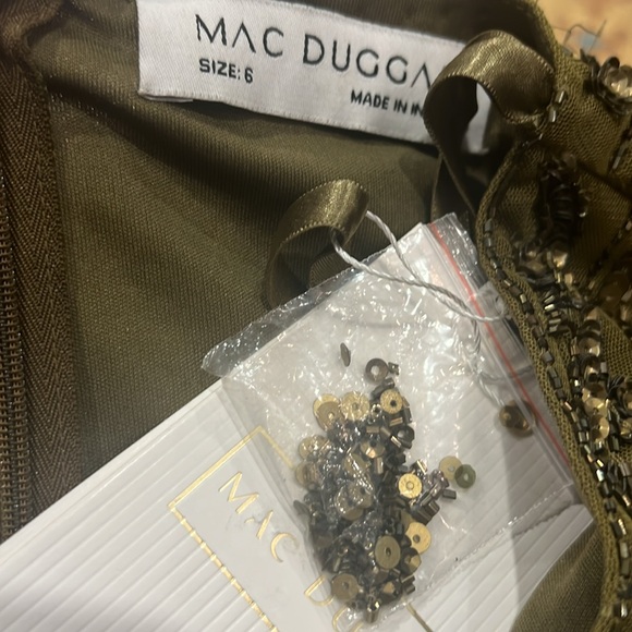 Mac Duggal Green Embellished 3/4 Sleeve V Neck A Line Dress Size 6 - Picture 7 of 11